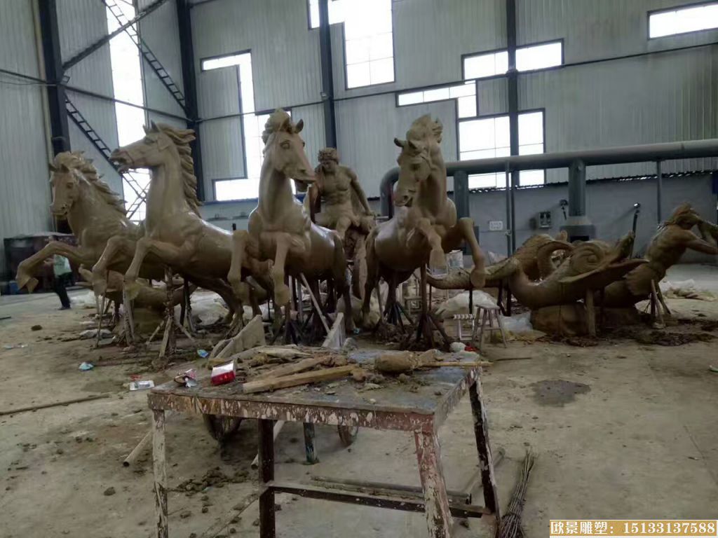 马奔跑雕塑 广场动物马雕塑制作厂家