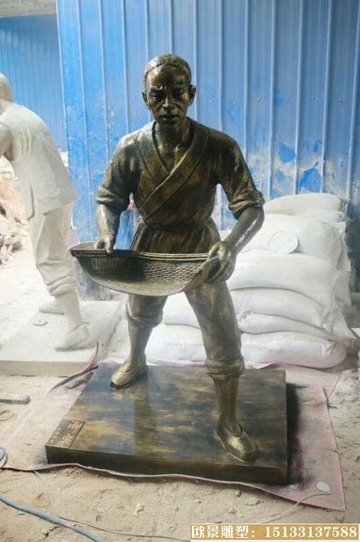 一个人劳作 玻璃钢人像雕塑生产制作